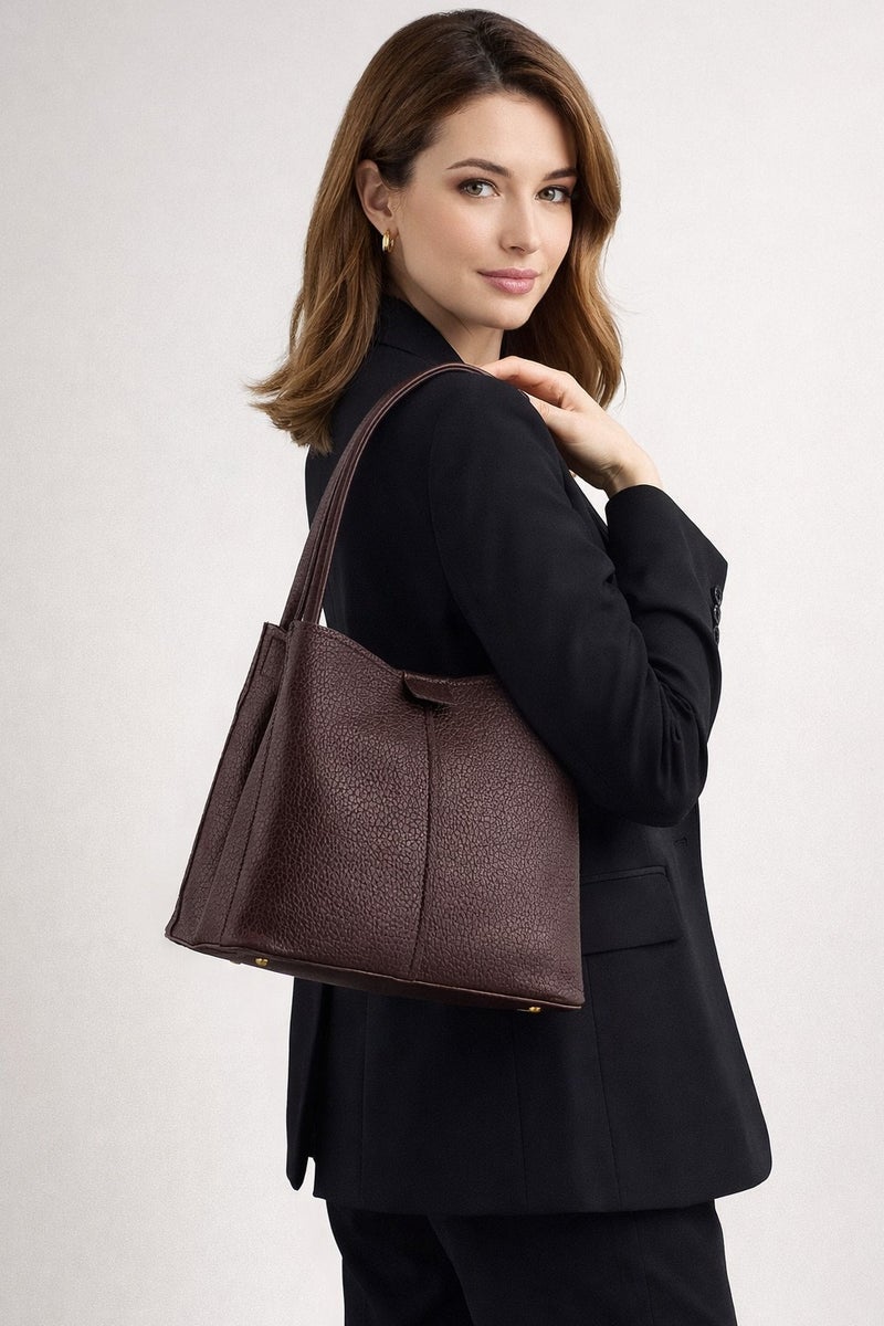 حقيبة يد نسائية فاخرة بنسيج جلدي محبب - تصميم أنيق بمقبض علوي مع 3 أقسام داخلية منظمة (بني) - Image 2